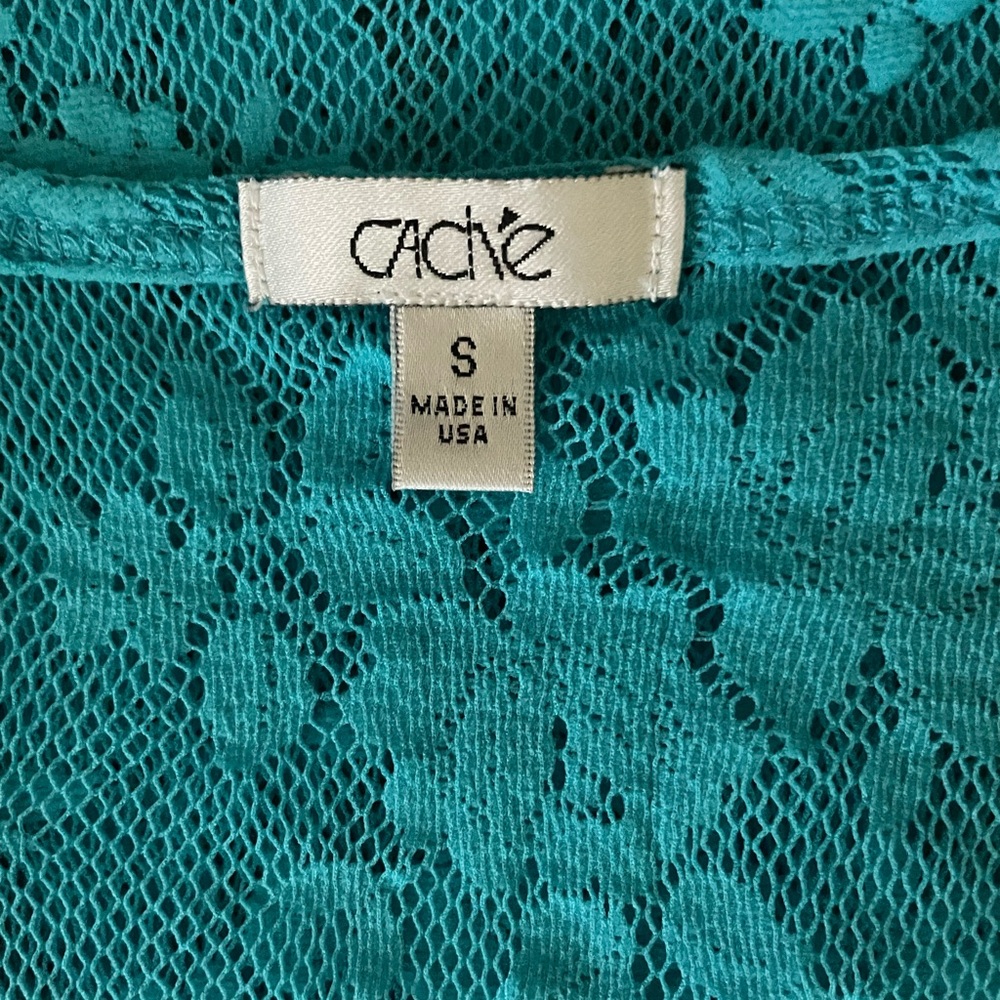 Cache Lace V-Neck Top - Picture 5 of 7